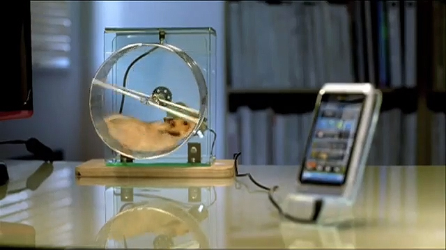 smartphone-charger-hamster-prototype-1